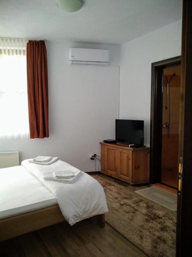Guesthouse White Margarit Melnik  Exterior photo