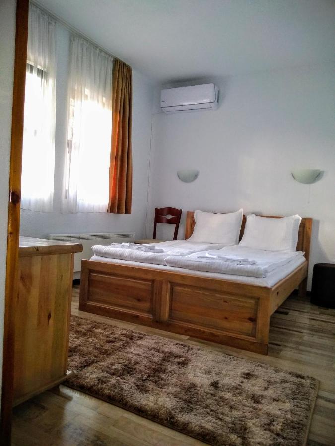 Guesthouse White Margarit Melnik  Exterior photo